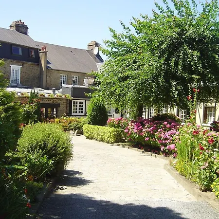 Hotel De La Croix D'or