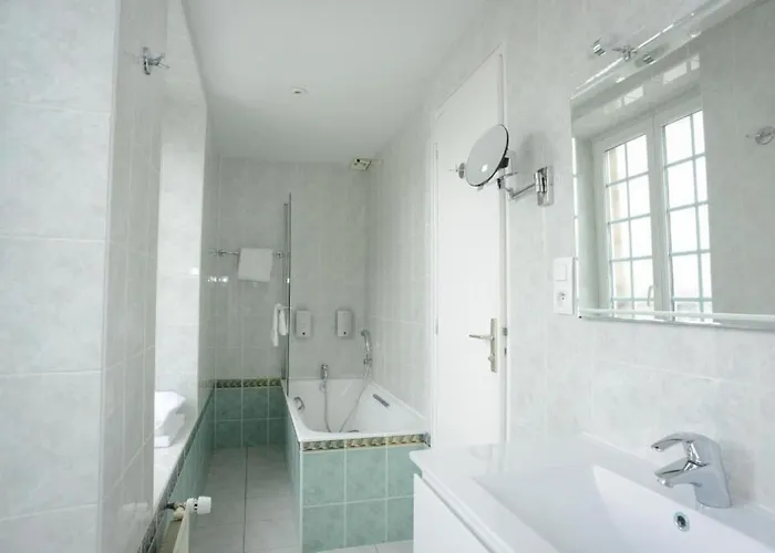 De La Croix D'or Hotel 3*