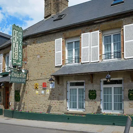 Logis Hotel Restaurant De La Croix D'Or-Avranches