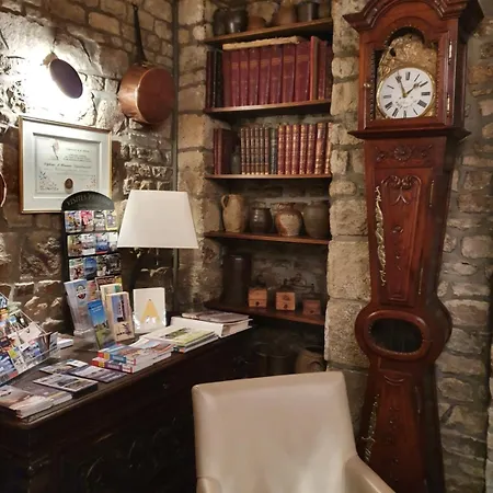 De La Croix D'or Hotel