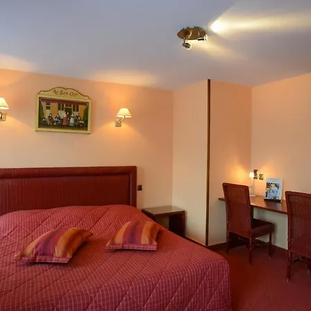 Logis Hotel Restaurant De La Croix D'Or-Avranches Otel