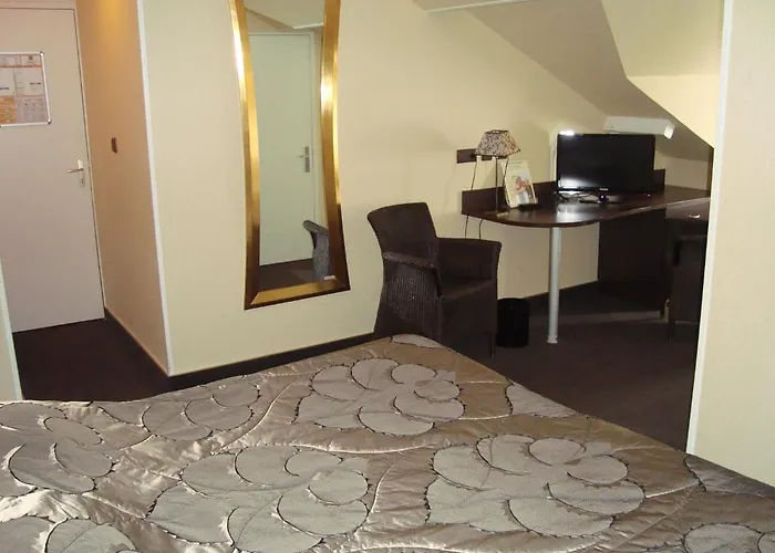 De La Croix D'or Avranches