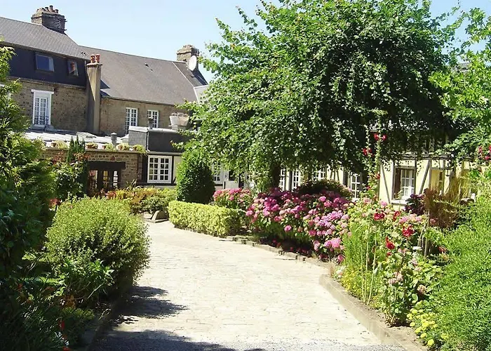 De La Croix D'or Hotel 3*